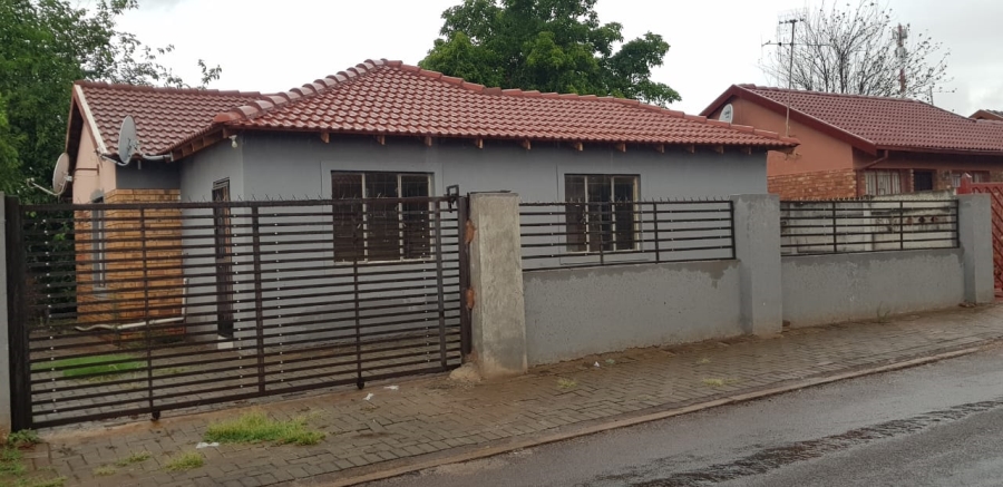 3 Bedroom Property for Sale in Geelhoutpark North West